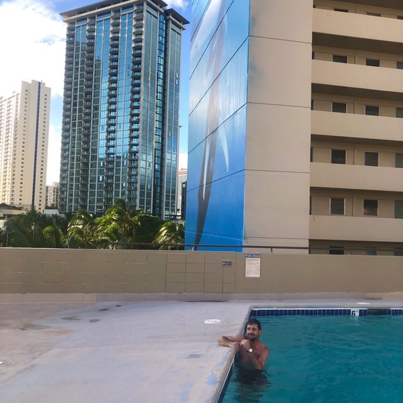 Meet your Posher, Pete - Picture 5 of 13